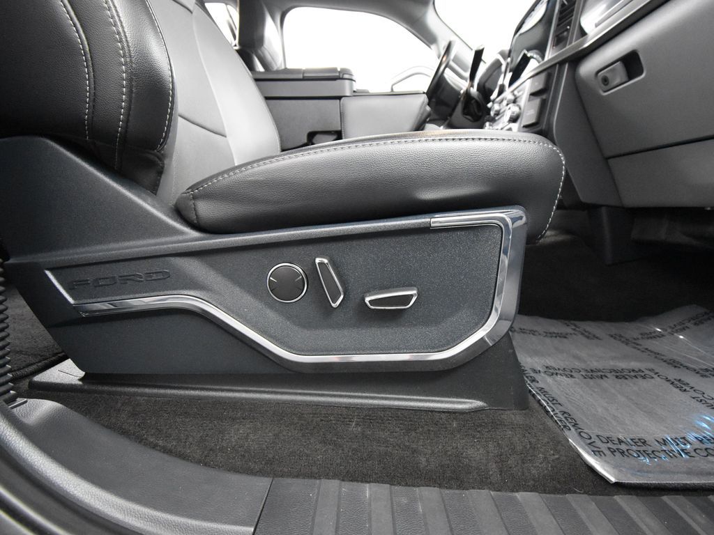 2021 Ford F-150 Lariat photo 38