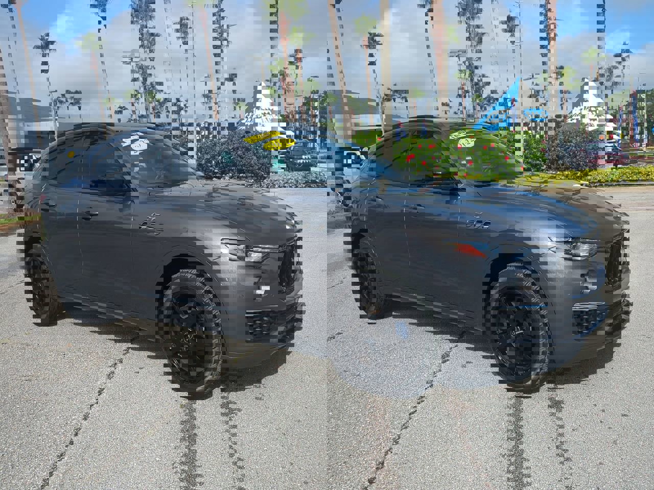 ZN661XUA5NX393400