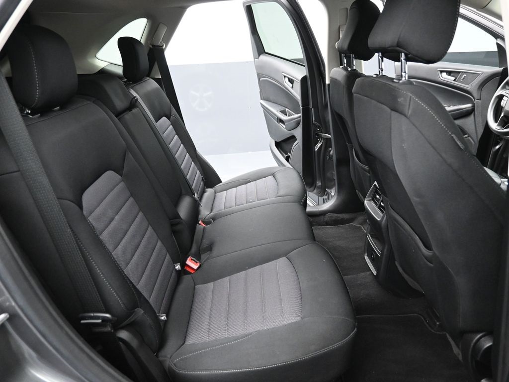 2023 Ford Edge SE photo 12