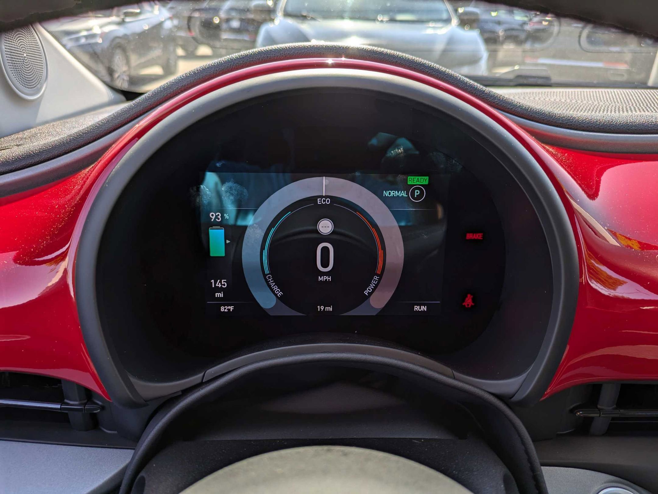 2024 Fiat 500e Red photo 31