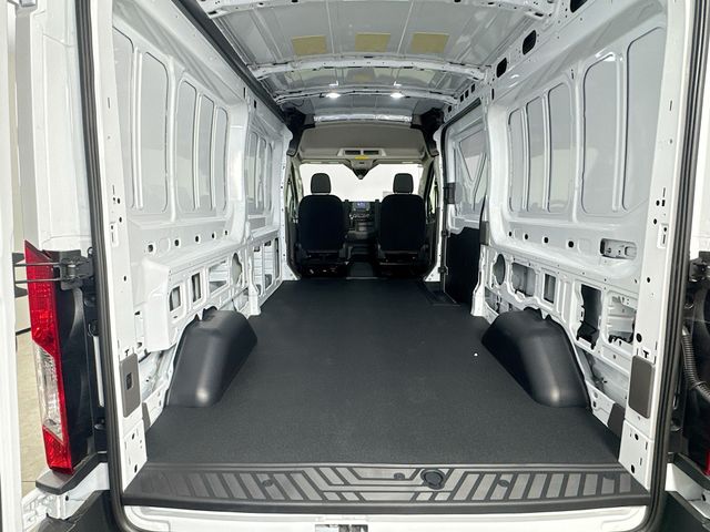 2025 Ford Transit photo 17