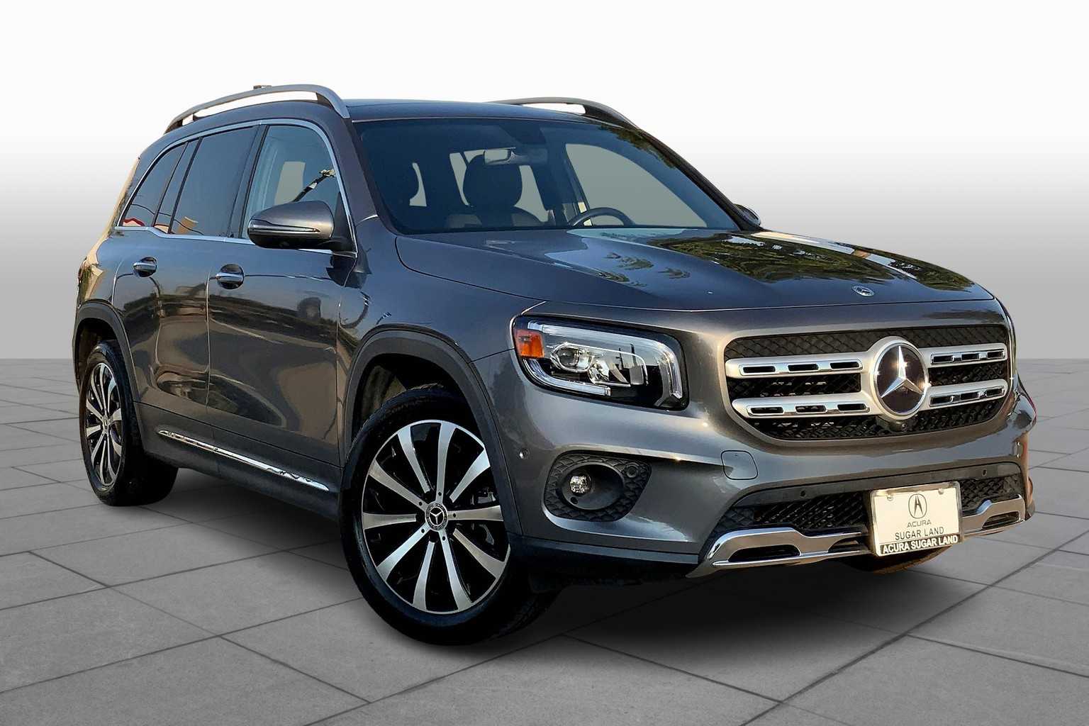 2022 Mercedes Benz GLB 250 photo 2