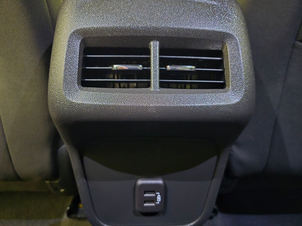 2023 Chevrolet Equinox LT photo 16