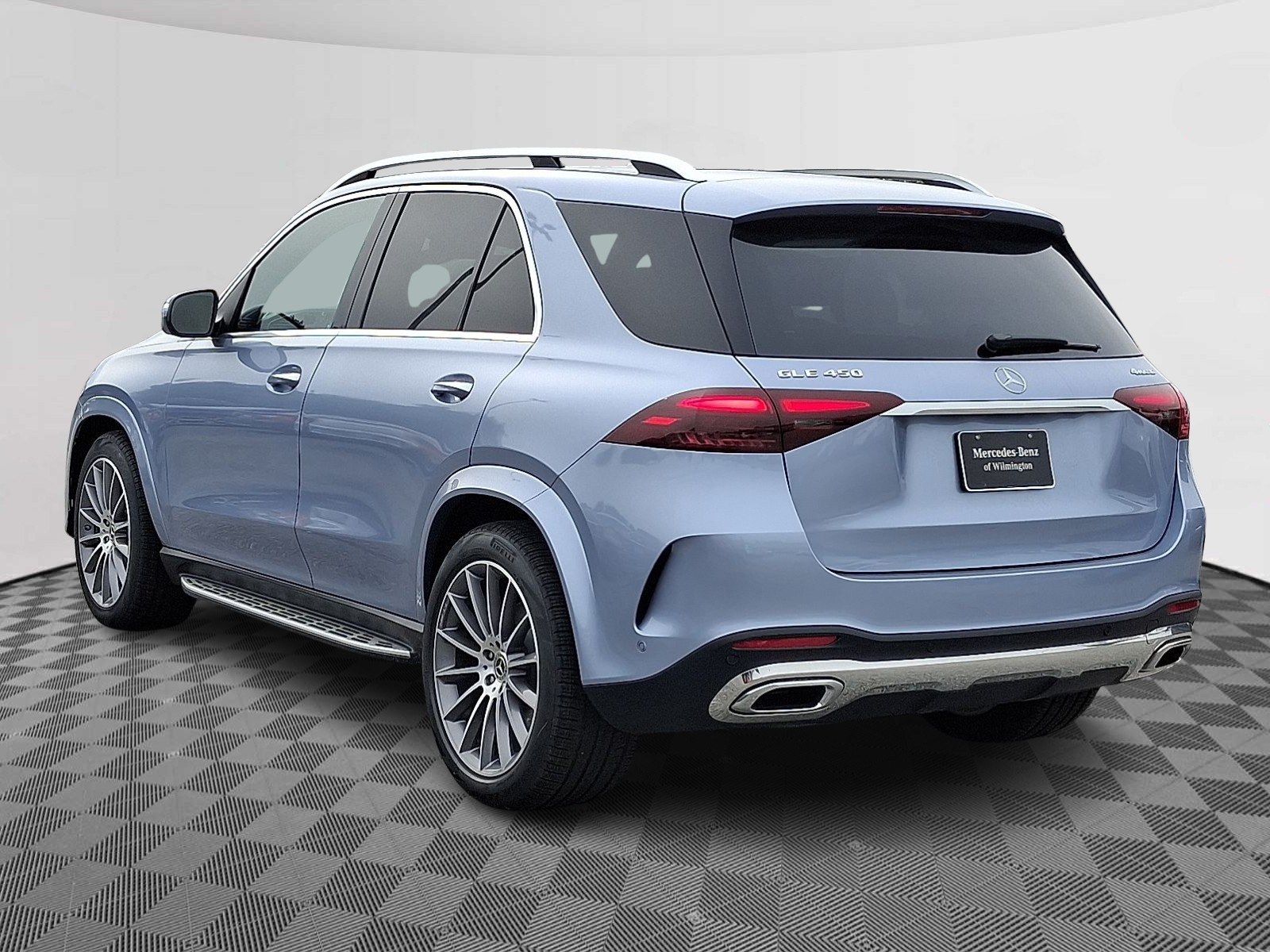 2026 Mercedes Benz GLE 450 4MATIC photo 4