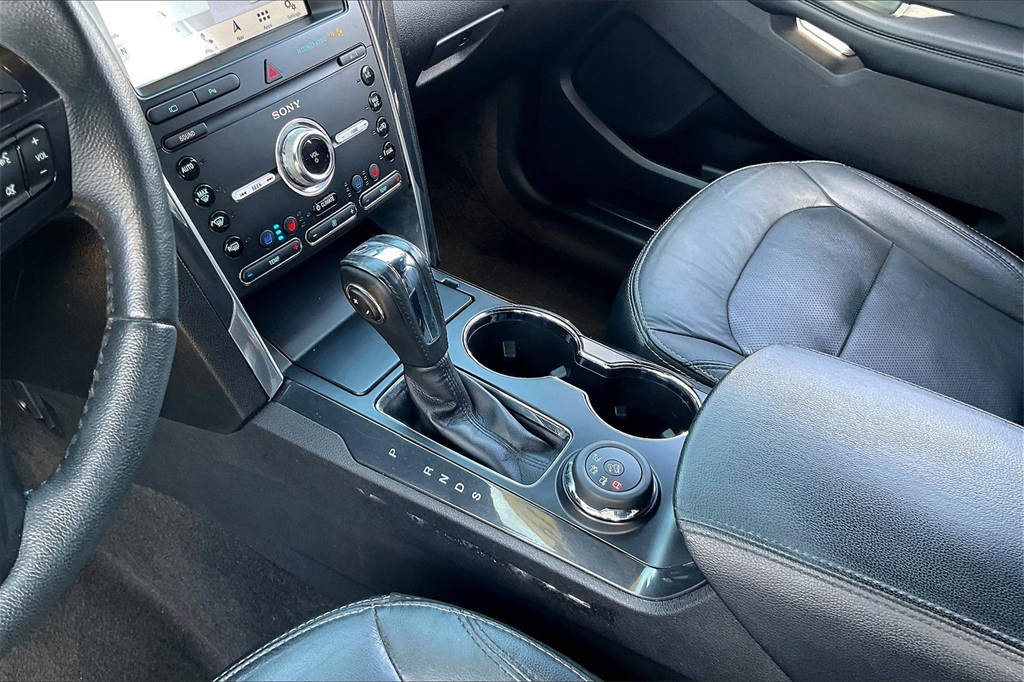 2019 Ford Explorer Limited photo 15