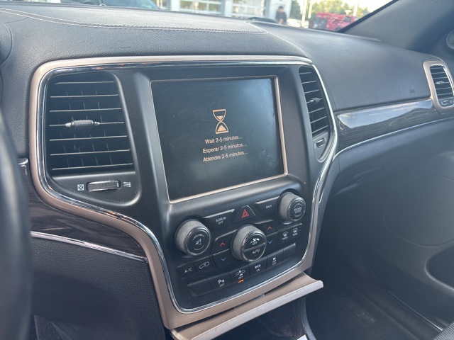 2015 Jeep Grand Cherokee Overland photo 3