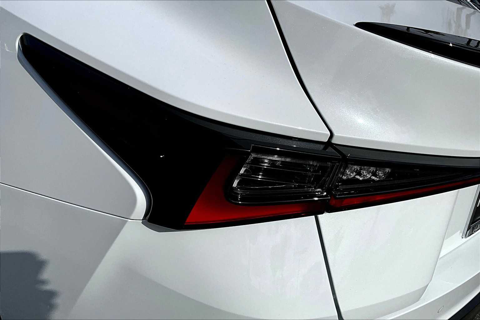 2025 Lexus IS 350 F SPORT photo 11