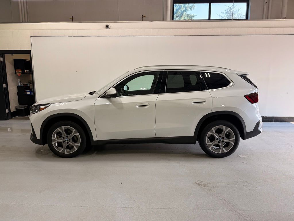 Used 2023 BMW X1 28i with VIN WBX73EF03P5X03229 for sale in Golden Valley, Minnesota