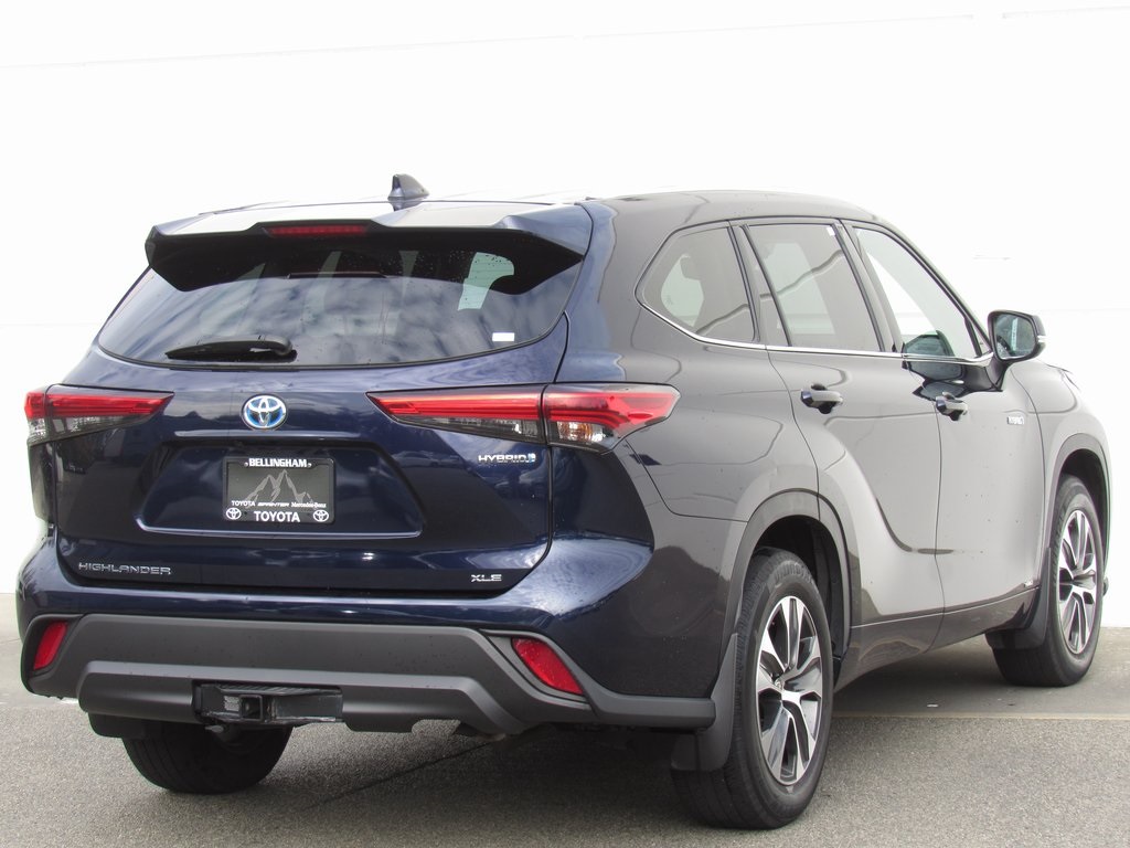 2020 Toyota Highlander Hybrid XLE photo 2
