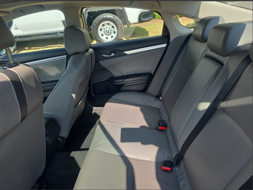 2017 Honda Civic EX-L photo 29