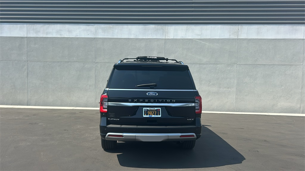 2023 Ford Expedition MAX Platinum photo 3