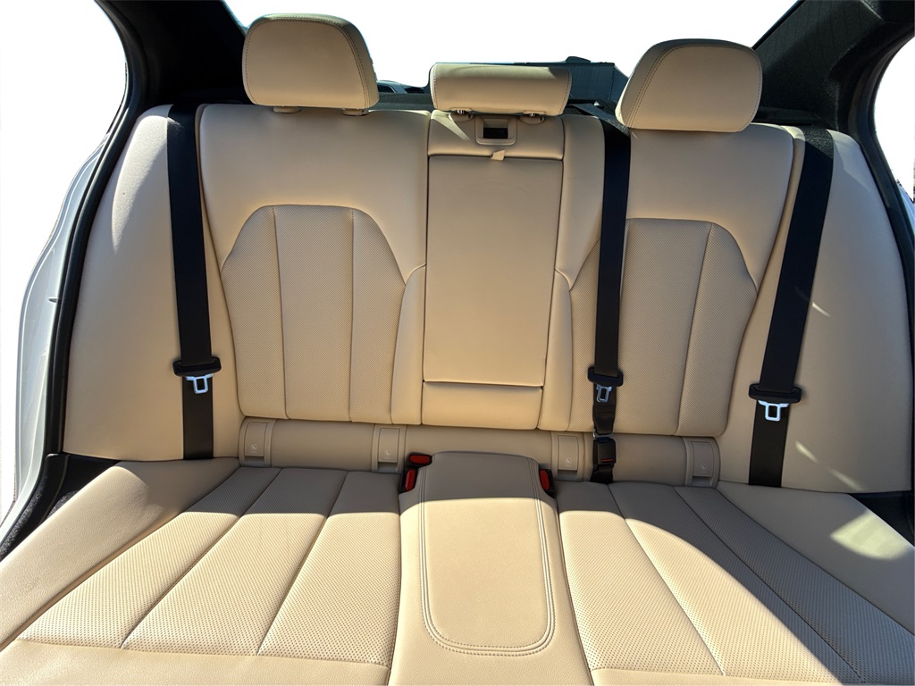2024 Bmw 330i photo 18