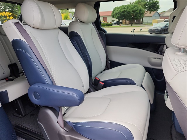 2026 Kia Carnival SX Prestige photo 16