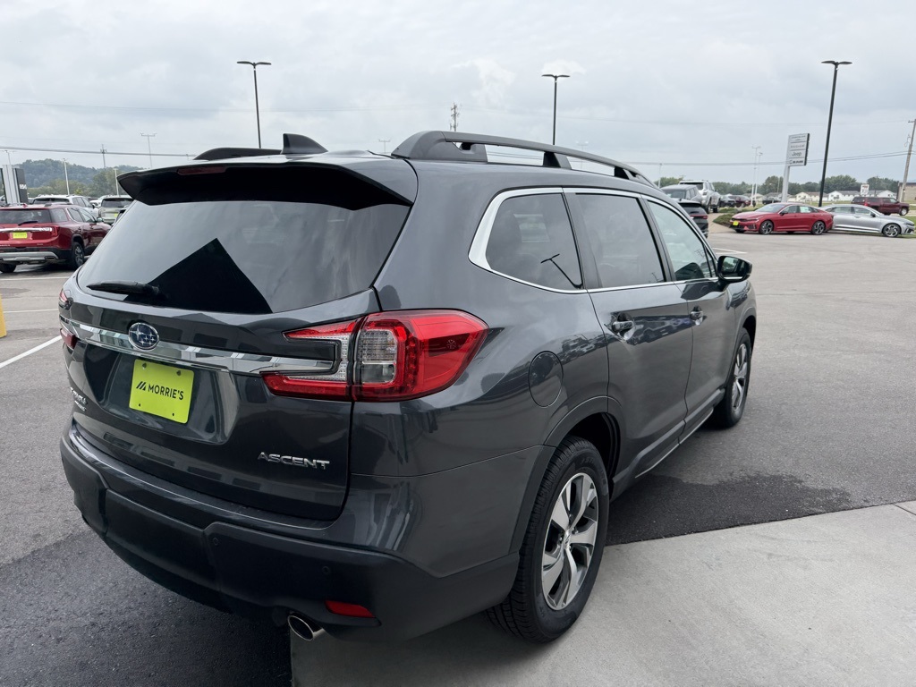 2024 Subaru Ascent Premium photo 6