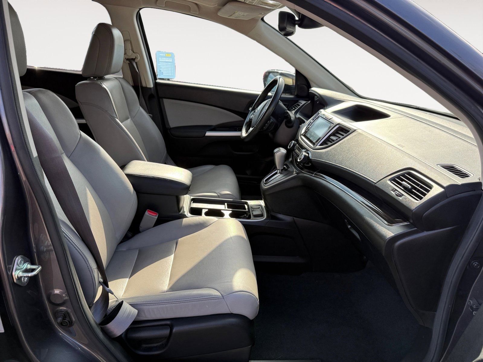 2015 Honda CR-V Touring photo 19