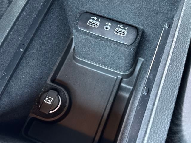 2022 Dodge Charger SXT photo 16