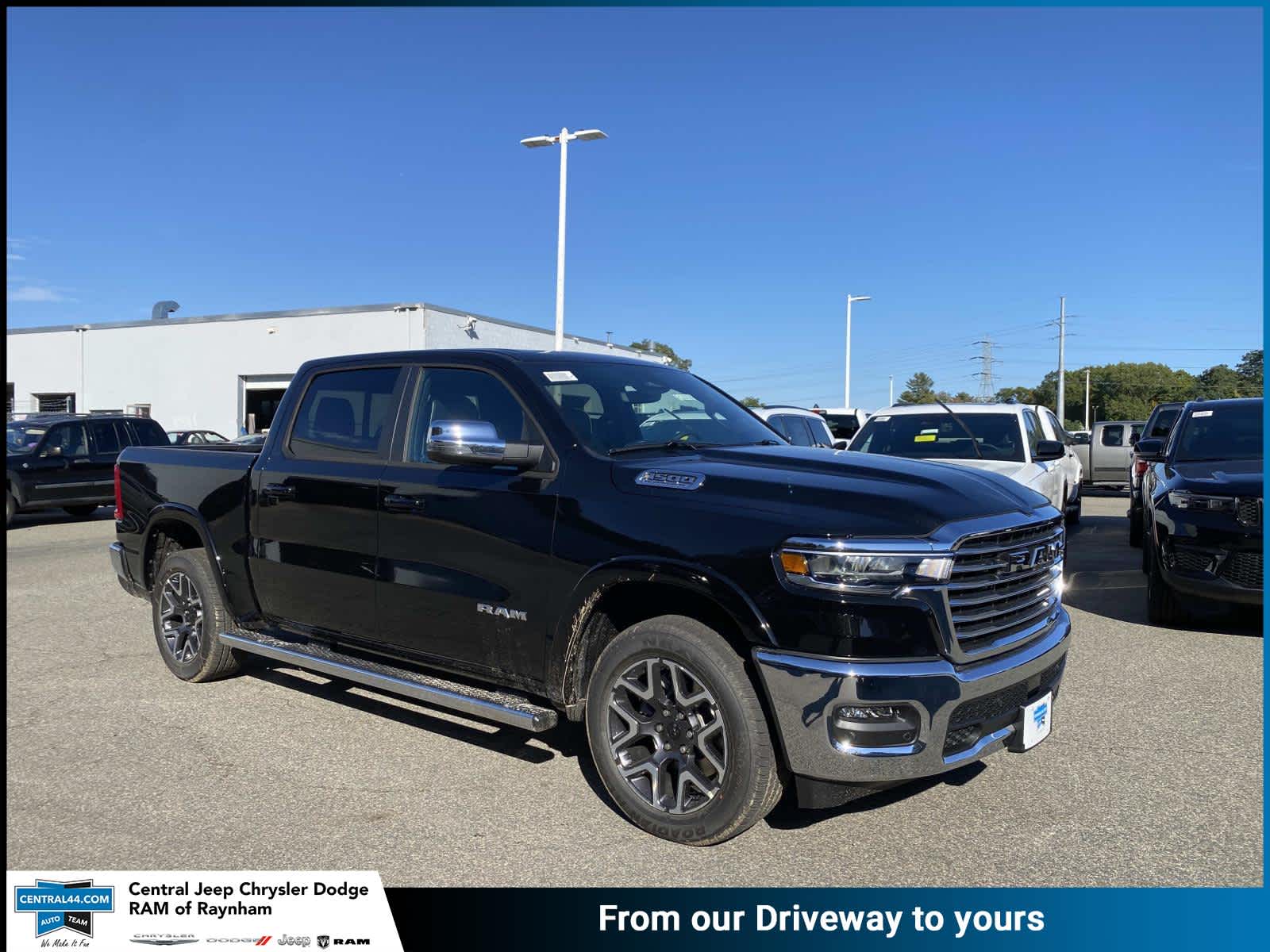 2026 RAM Ram 1500 Pickup Laramie's photo