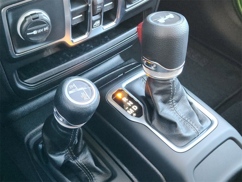 2025 Jeep Wrangler Sport S photo 18