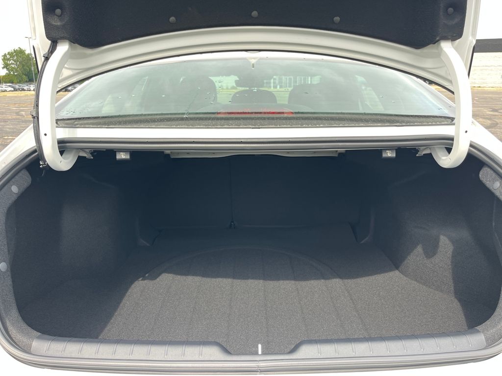 2025 Kia K4 LXS photo 31