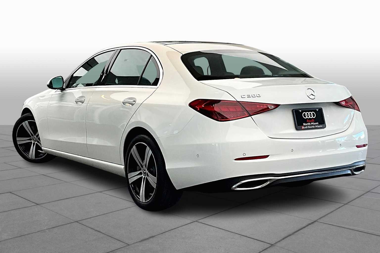 2025 Mercedes Benz C 300 Sedan photo 10