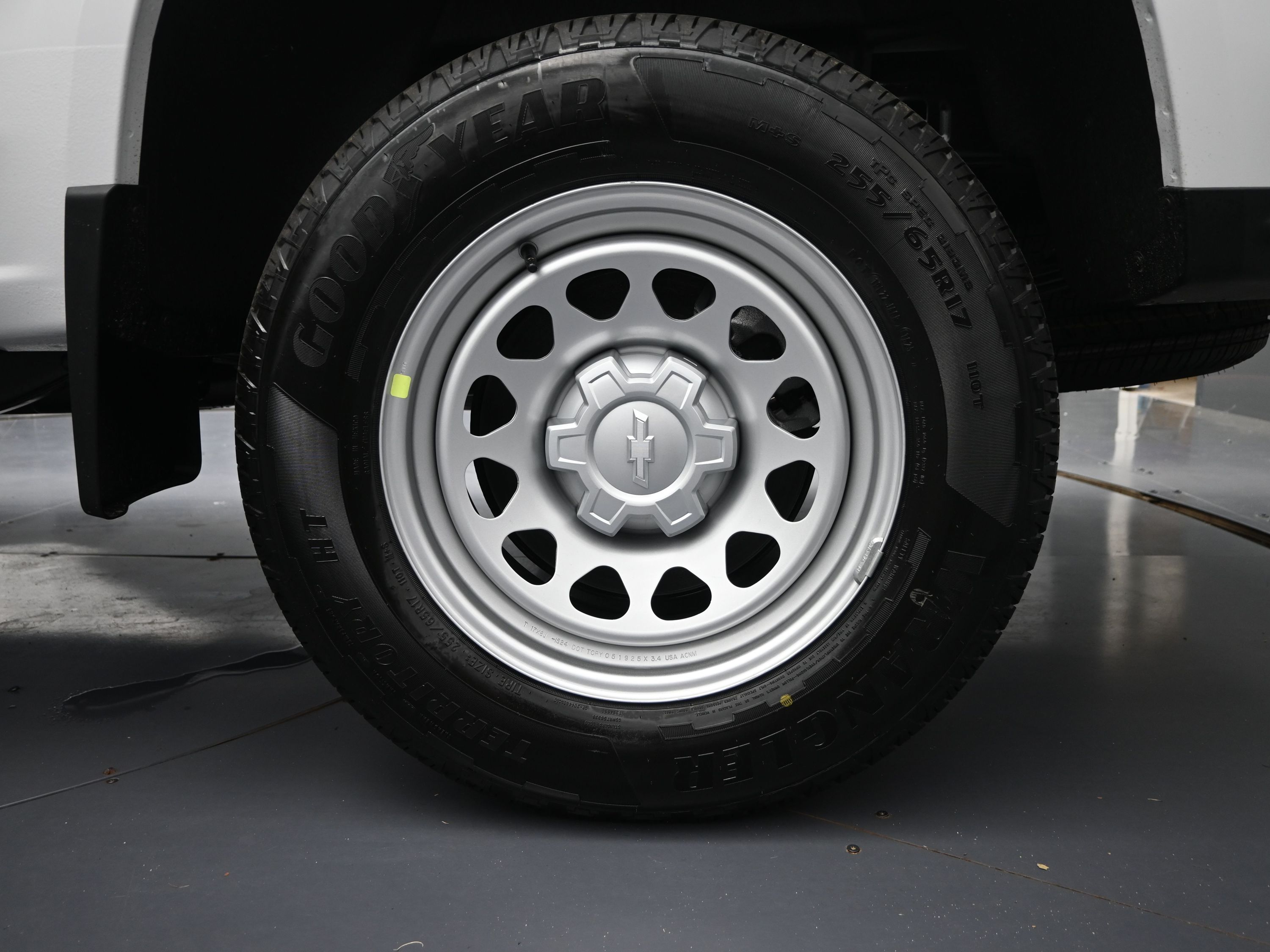 2025 Chevrolet Colorado Work Truck photo 12
