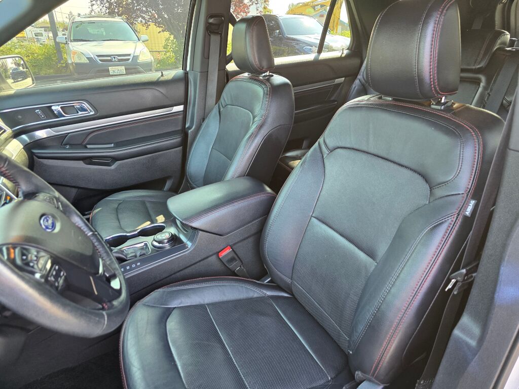 2018 Ford Explorer Sport photo 19