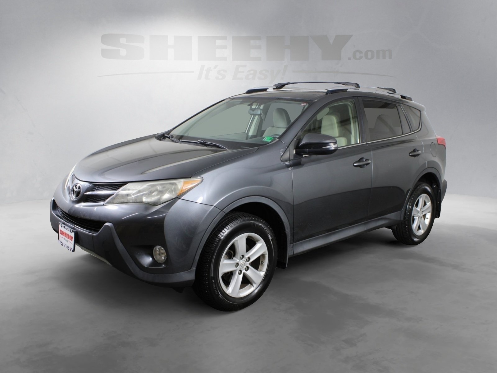 2013 Toyota RAV4 XLE photo 4
