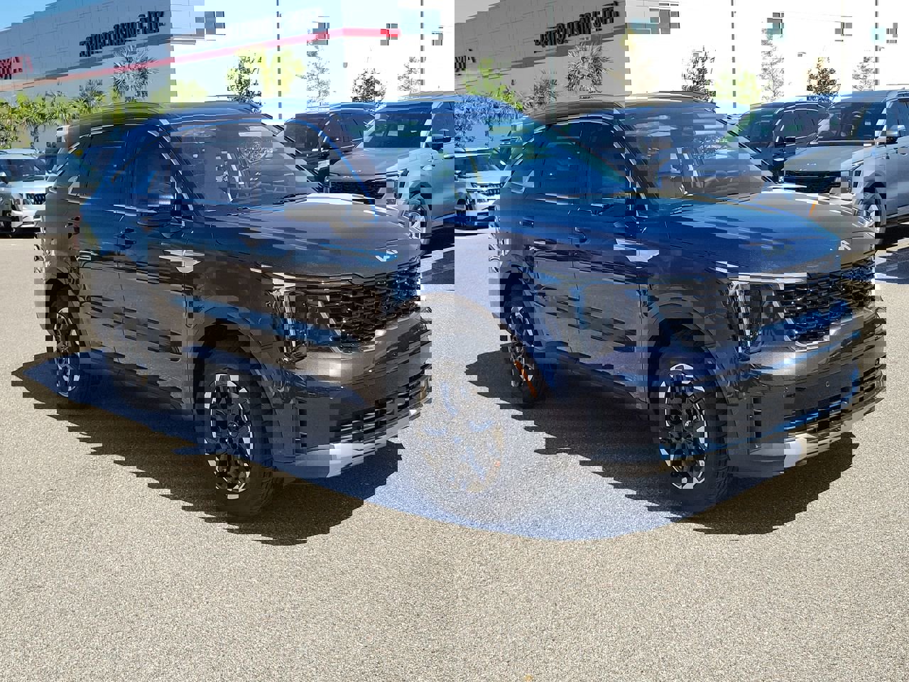 2025 Kia Sorento S photo 3
