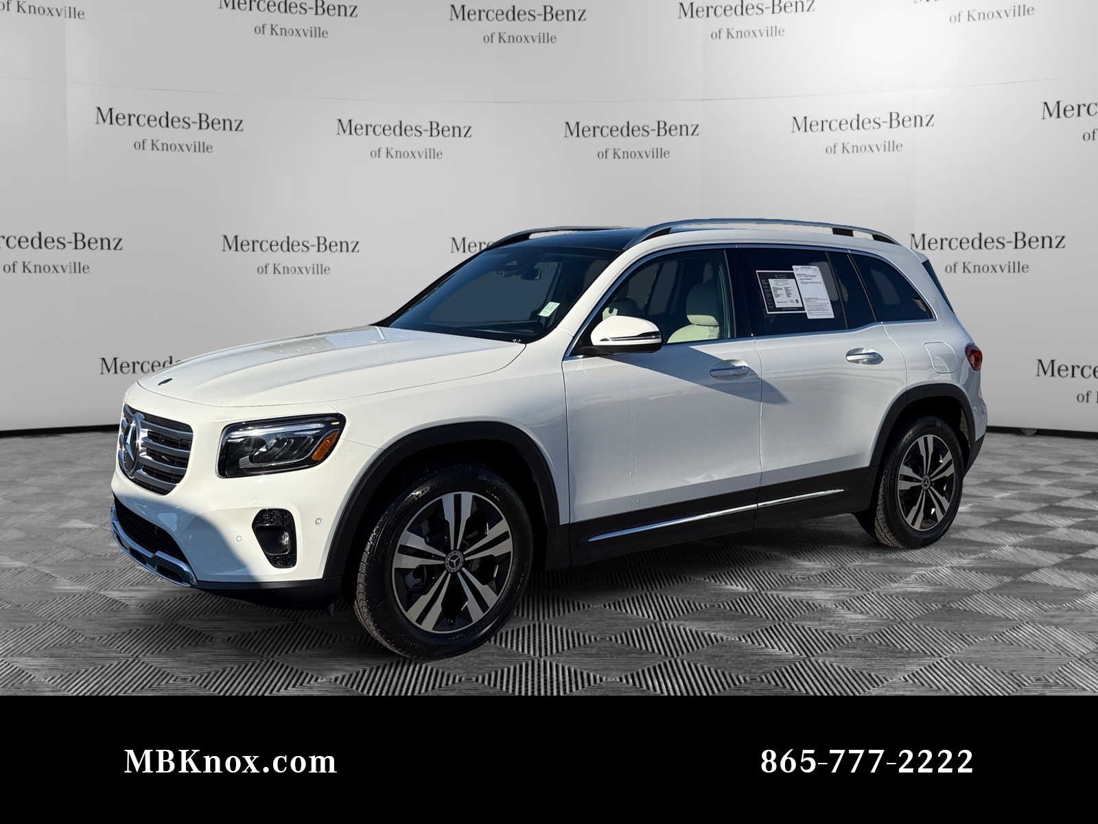 2024 Mercedes-Benz GLB Base's photo