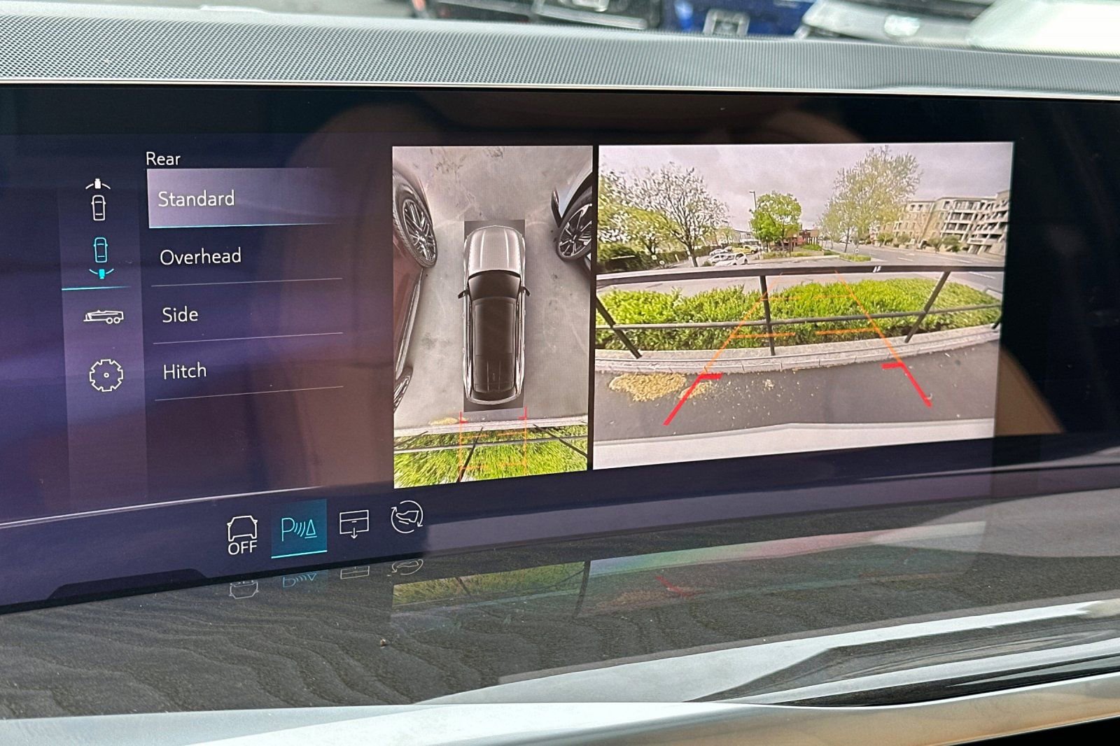 2025 Cadillac Escalade IQ Sport photo 17