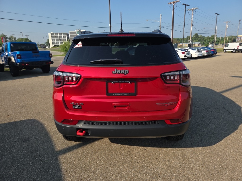 2025 Jeep Compass Trailhawk photo 4