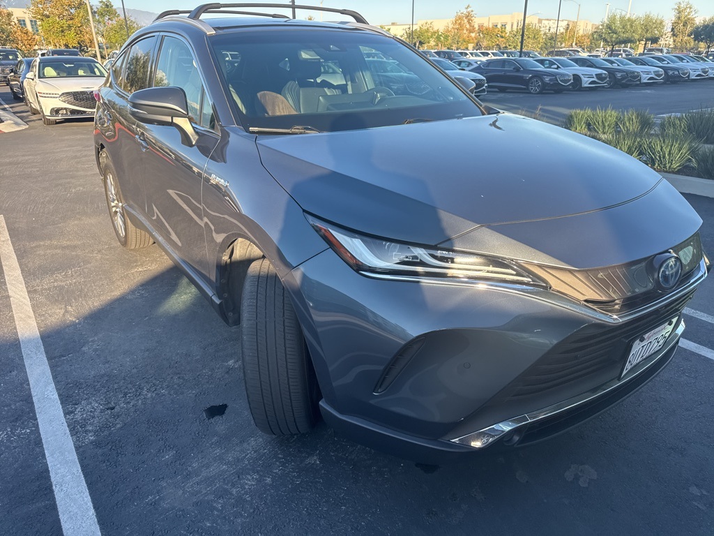 2021 Toyota Venza Limited photo 3