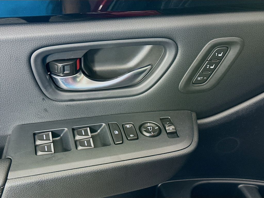 2025 Honda Pilot Touring photo 20