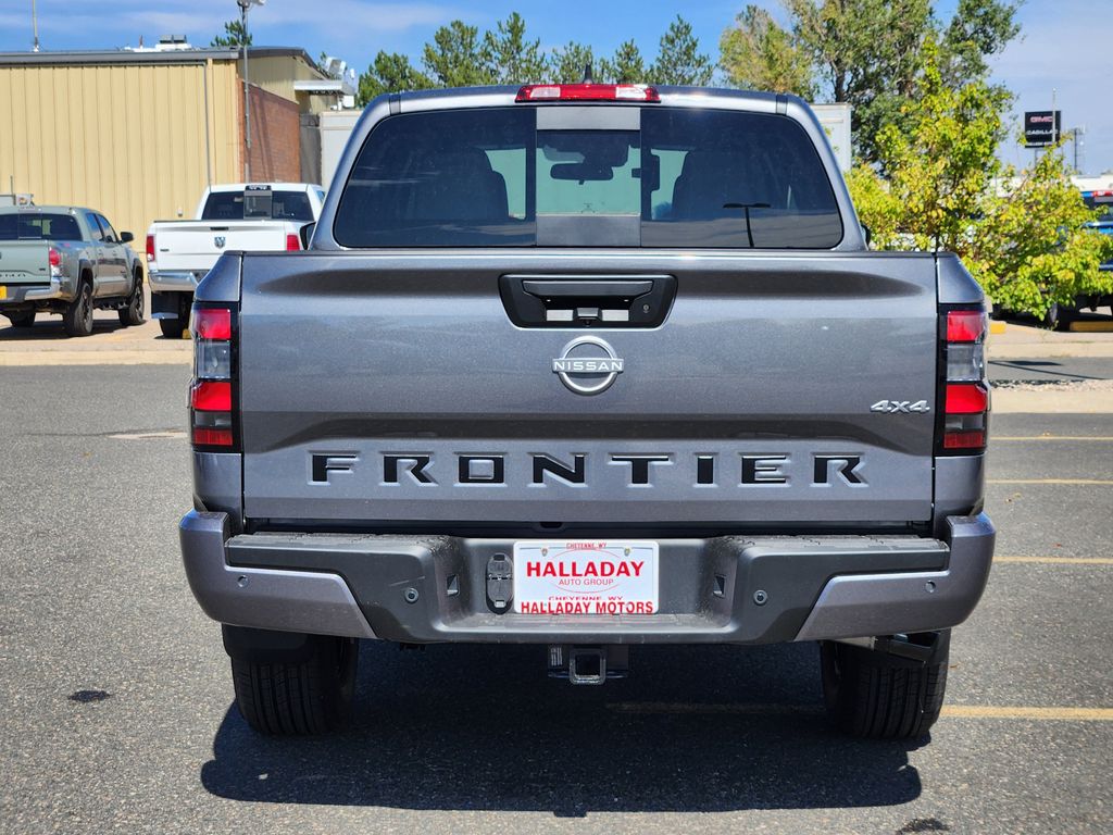 2026 Nissan Frontier Crew Cab SV photo 3