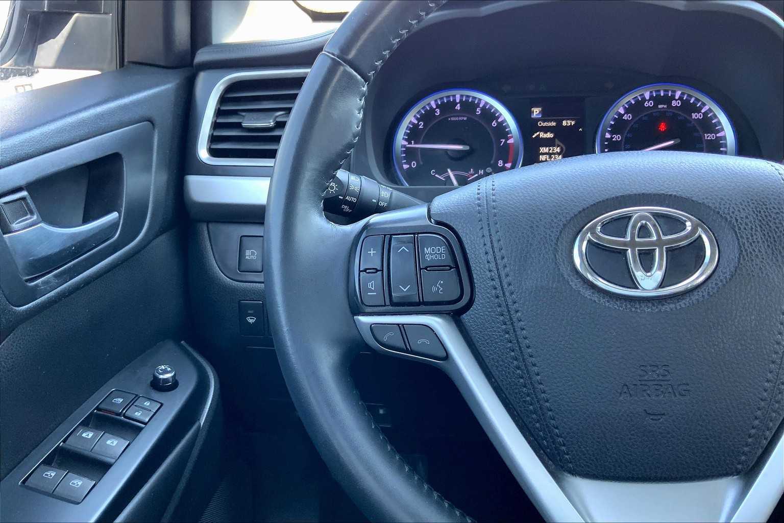 2019 Toyota Highlander XLE photo 18