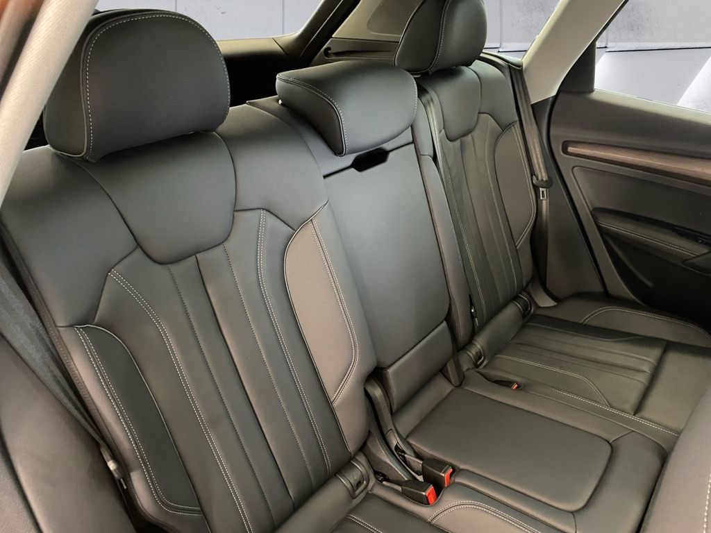 2024 Audi Q5 45 S line Premium photo 15