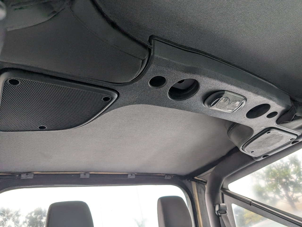 2016 Jeep Wrangler Sport photo 3