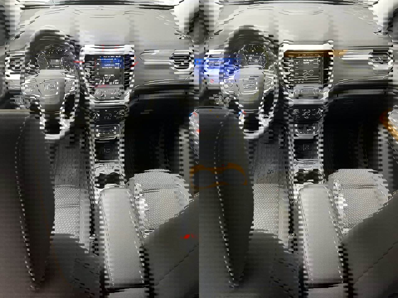 2023 Gmc Acadia SLE photo 3