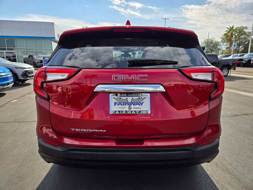 2022 Gmc Terrain SLE photo 4