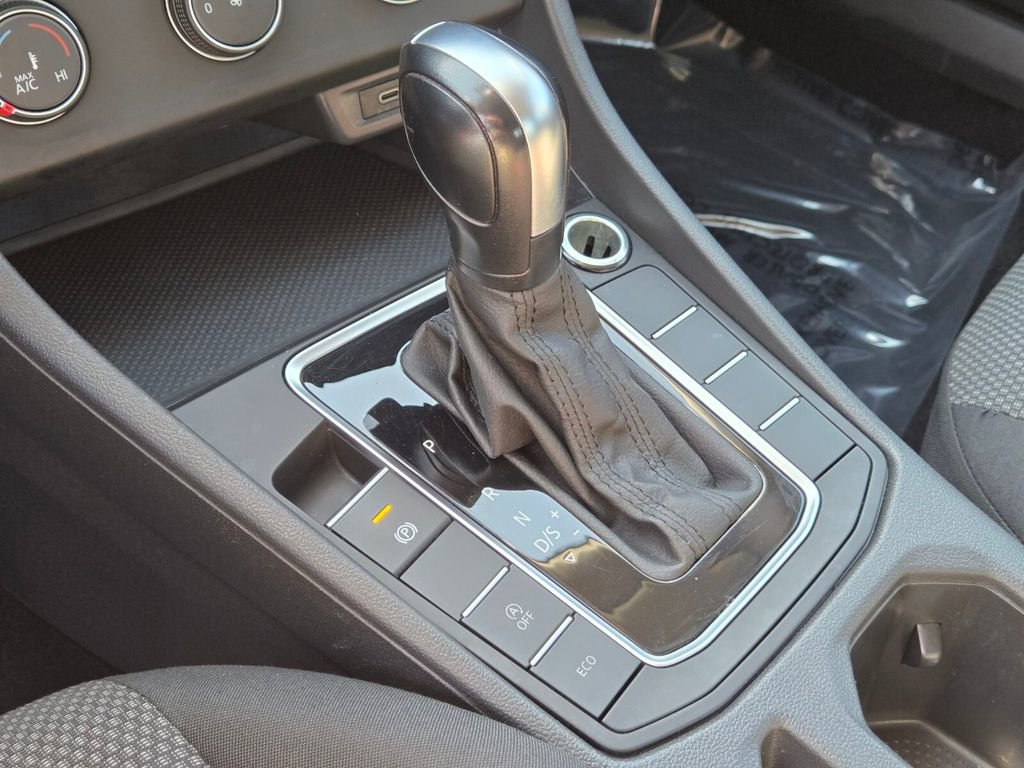 2021 Volkswagen Jetta S photo 22