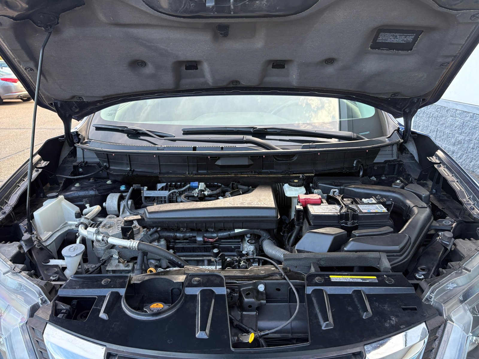 2020 Nissan Rogue SV photo 6