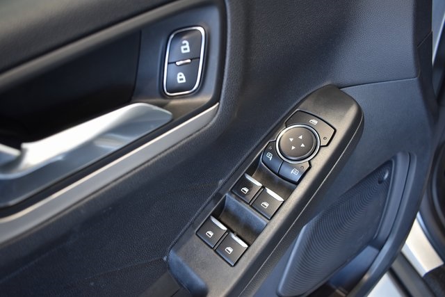 2022 Ford Escape Hybrid SEL photo 15