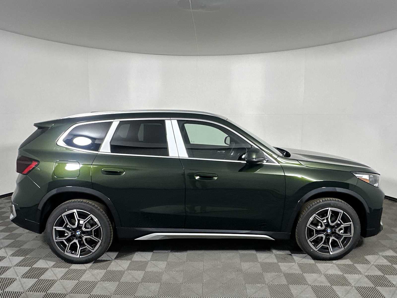 2025 Bmw X1 XDrive28i photo 4