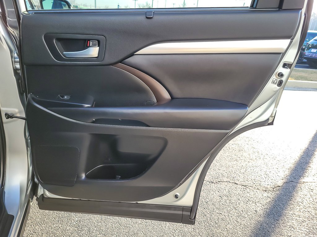 2019 TOYOTA HIGHLANDER - Image 22
