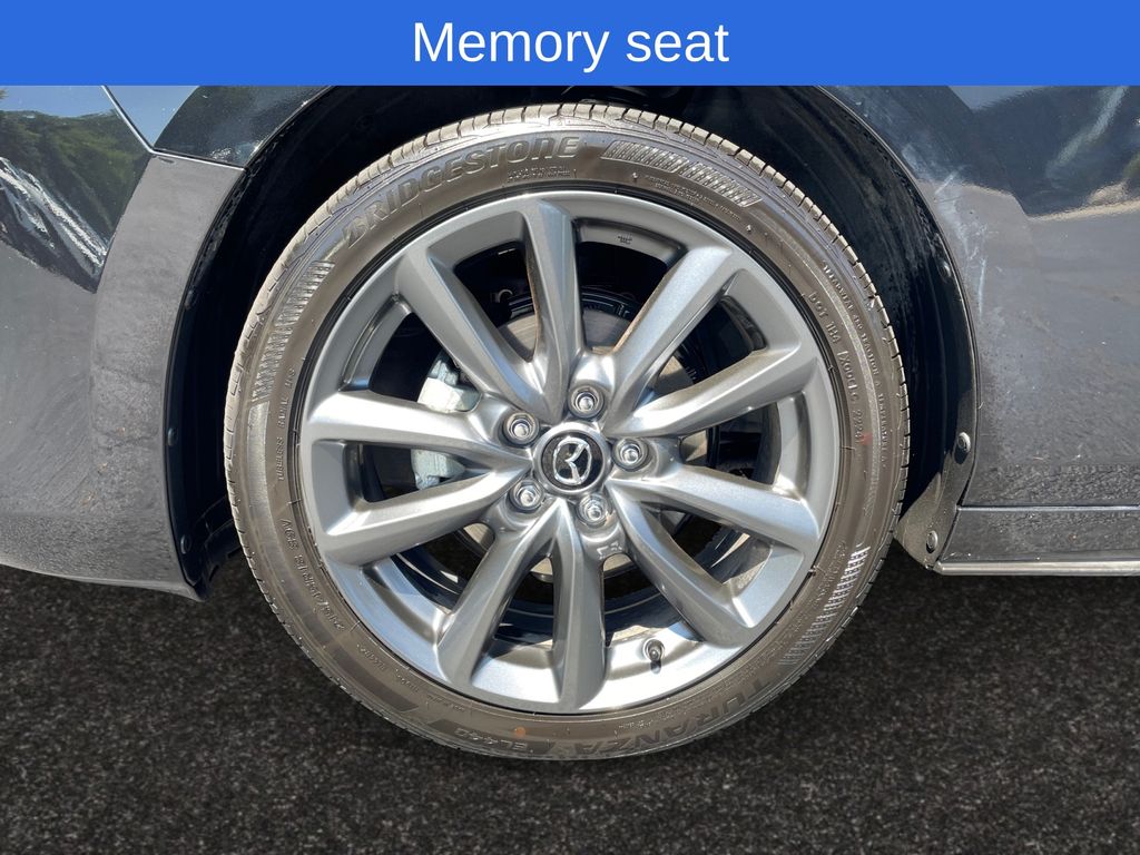 2025 Mazda Mazda3 2.5 s Preferred photo 12