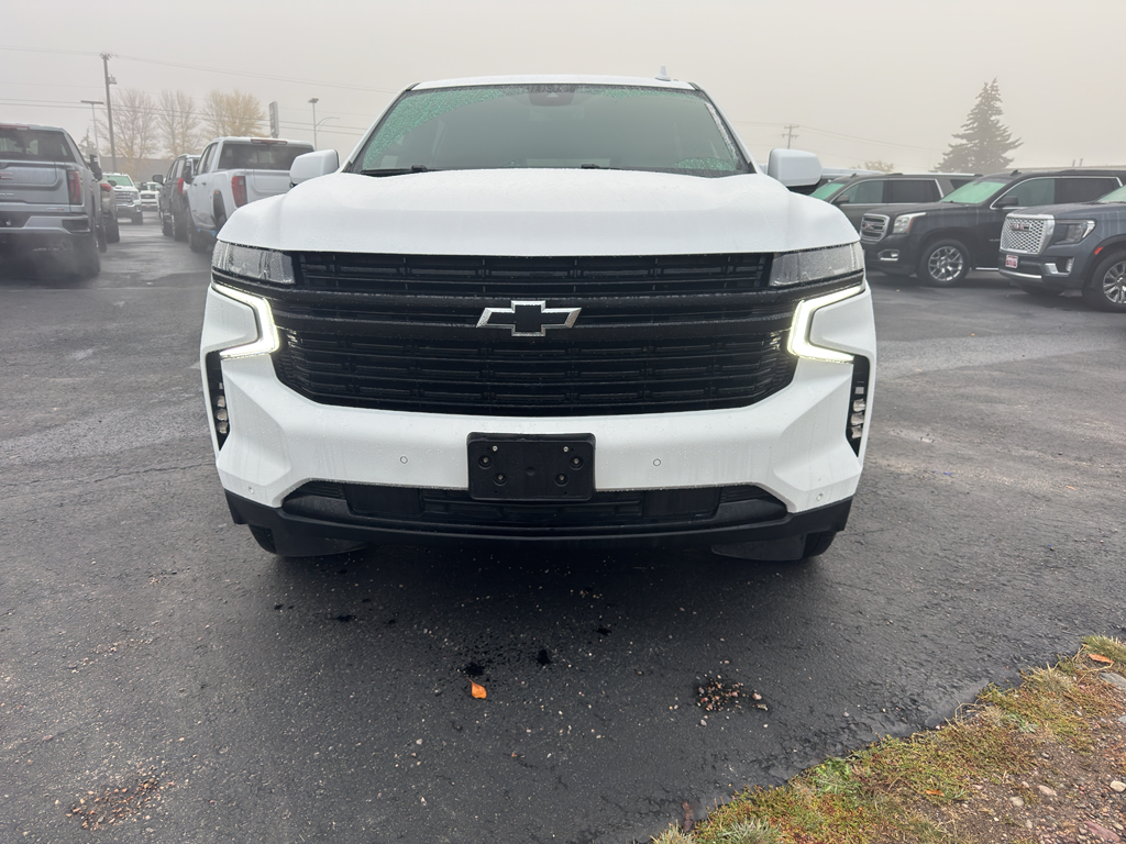 2023 Chevrolet Suburban RST photo 2
