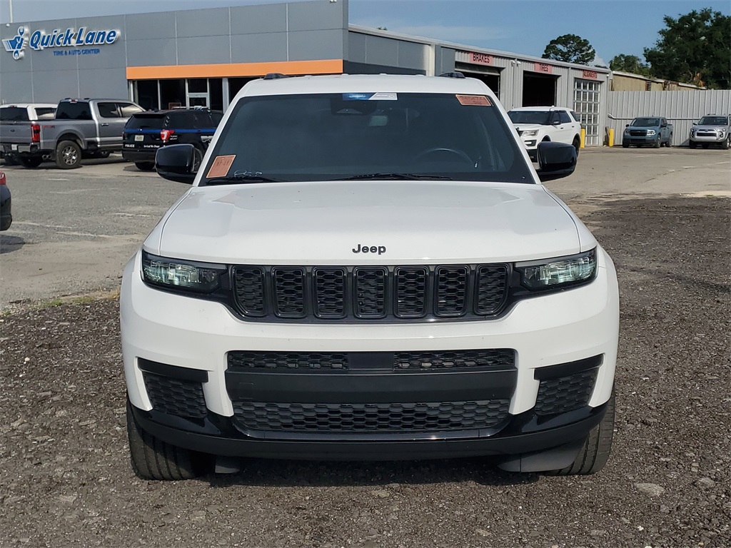 2022 Jeep Grand Cherokee Altitude photo 5