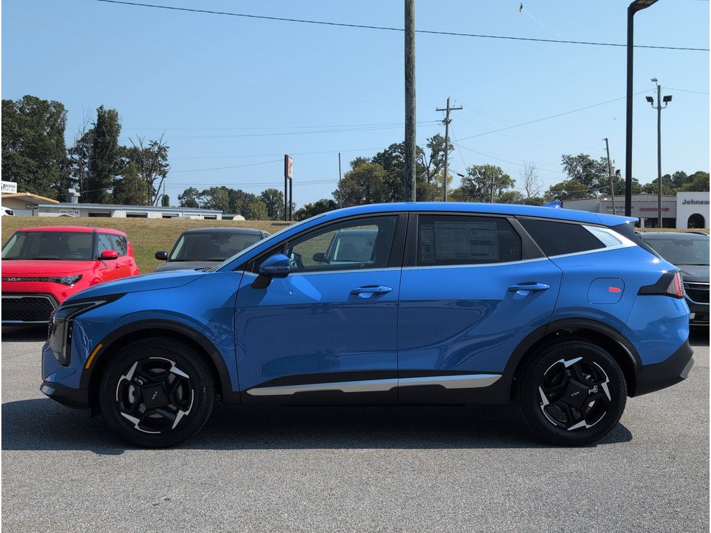 2026 Kia Sportage EX photo 2