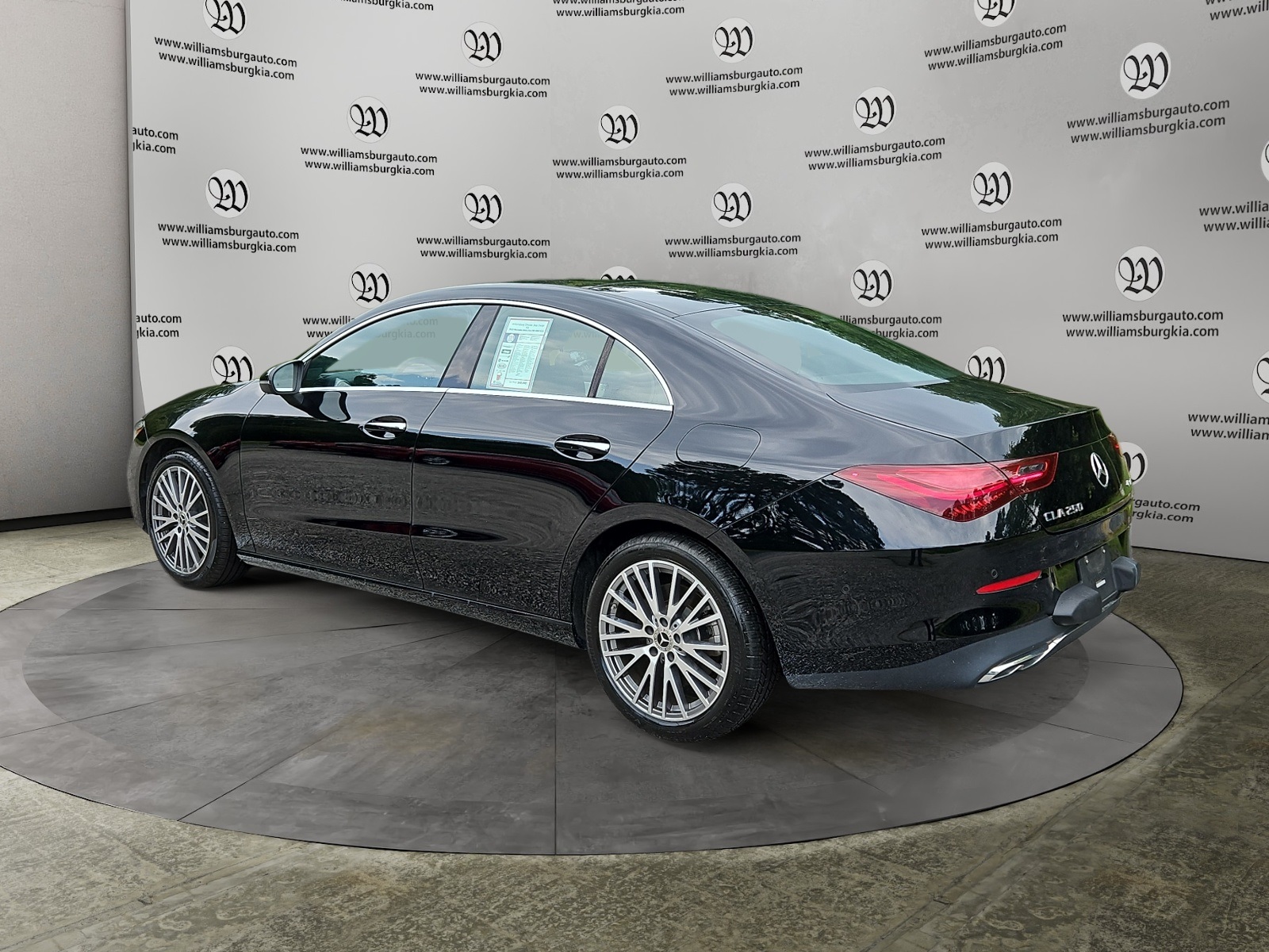 2025 Mercedes Benz CLA 250 4MATIC photo 3