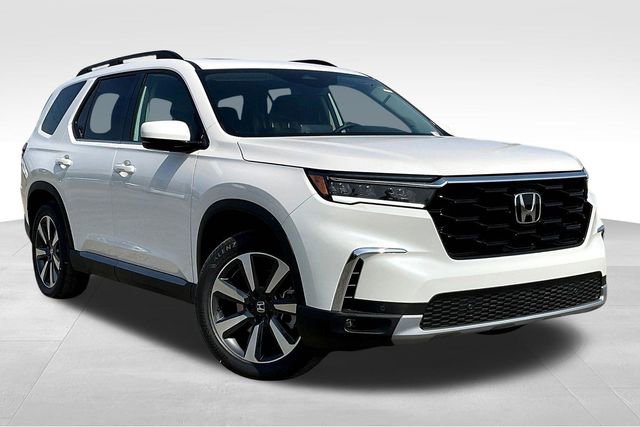 2025 Honda Pilot Touring's photo